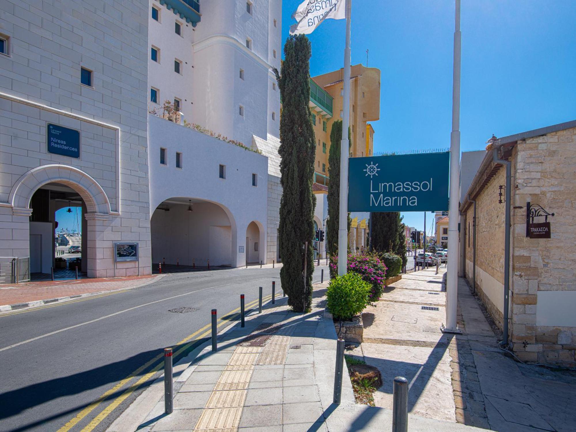 Sanders River Plaza Limassol Exterior photo